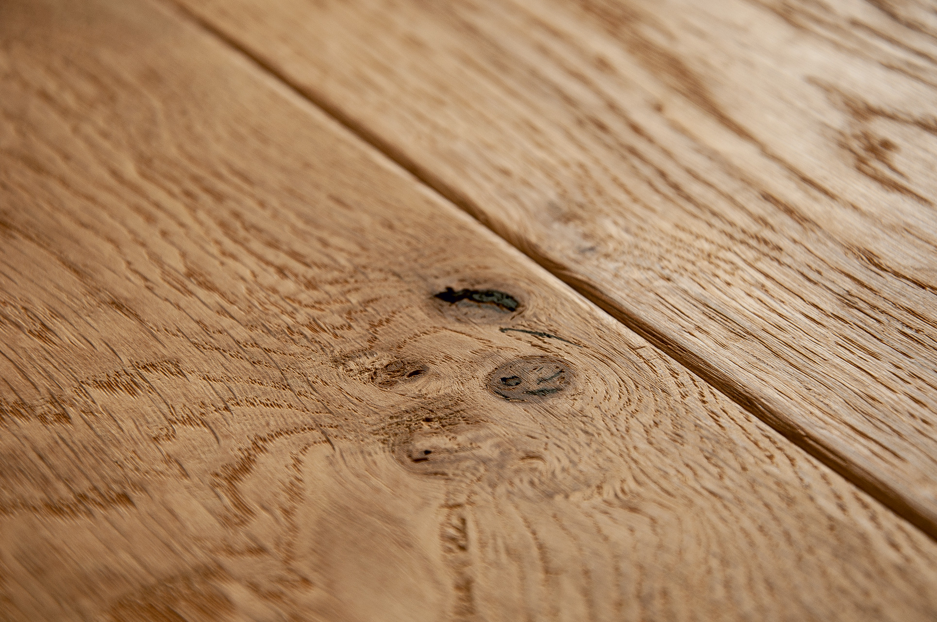 Parkett-Landhausdiele Bennett & Jones Oak No.10 'Armstrong', geräuchert-weiß geölt, 14 mm stark, feuchtraum- & fußbodenheizungsgeeignet