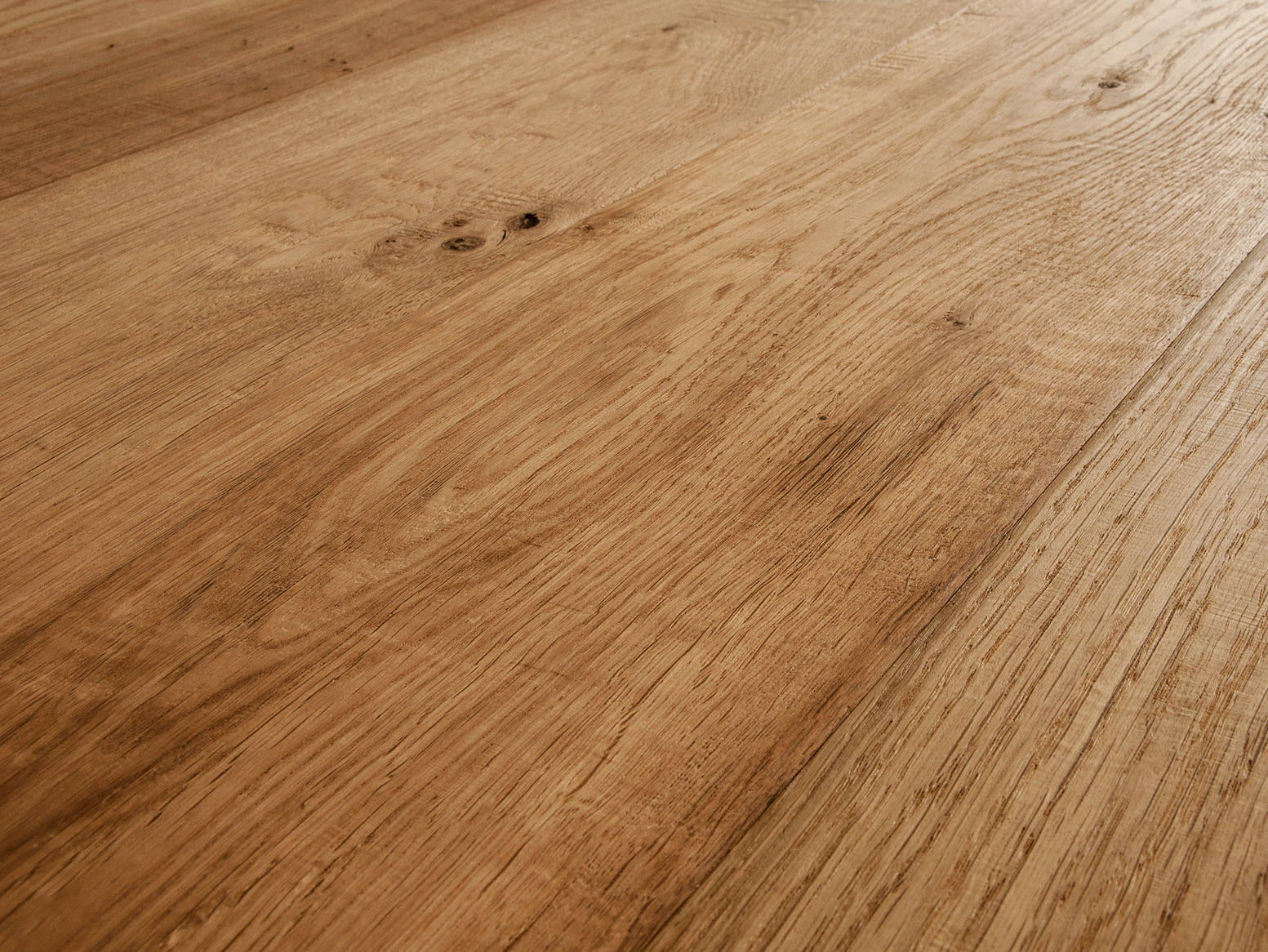 Parkett-Landhausdiele Bennett & Jones Oak No.10 'Armstrong', geräuchert-weiß geölt, 14 mm stark, feuchtraum- & fußbodenheizungsgeeignet